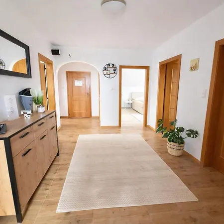 Διαμέρισμα 3-zimmerwohnung 10 Min Von Linz & Entfernt